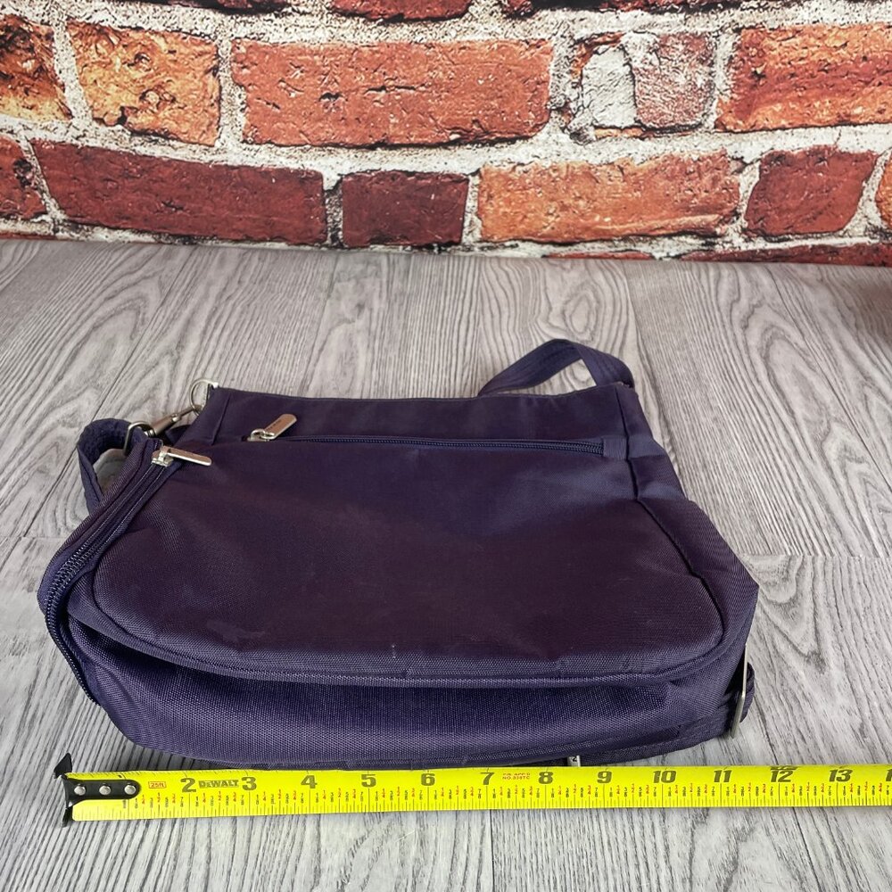 SOLD - TRAVELON 5-POINT ANTITHEFT SECURITY BAG CLASSIC - Picture 2 of 4